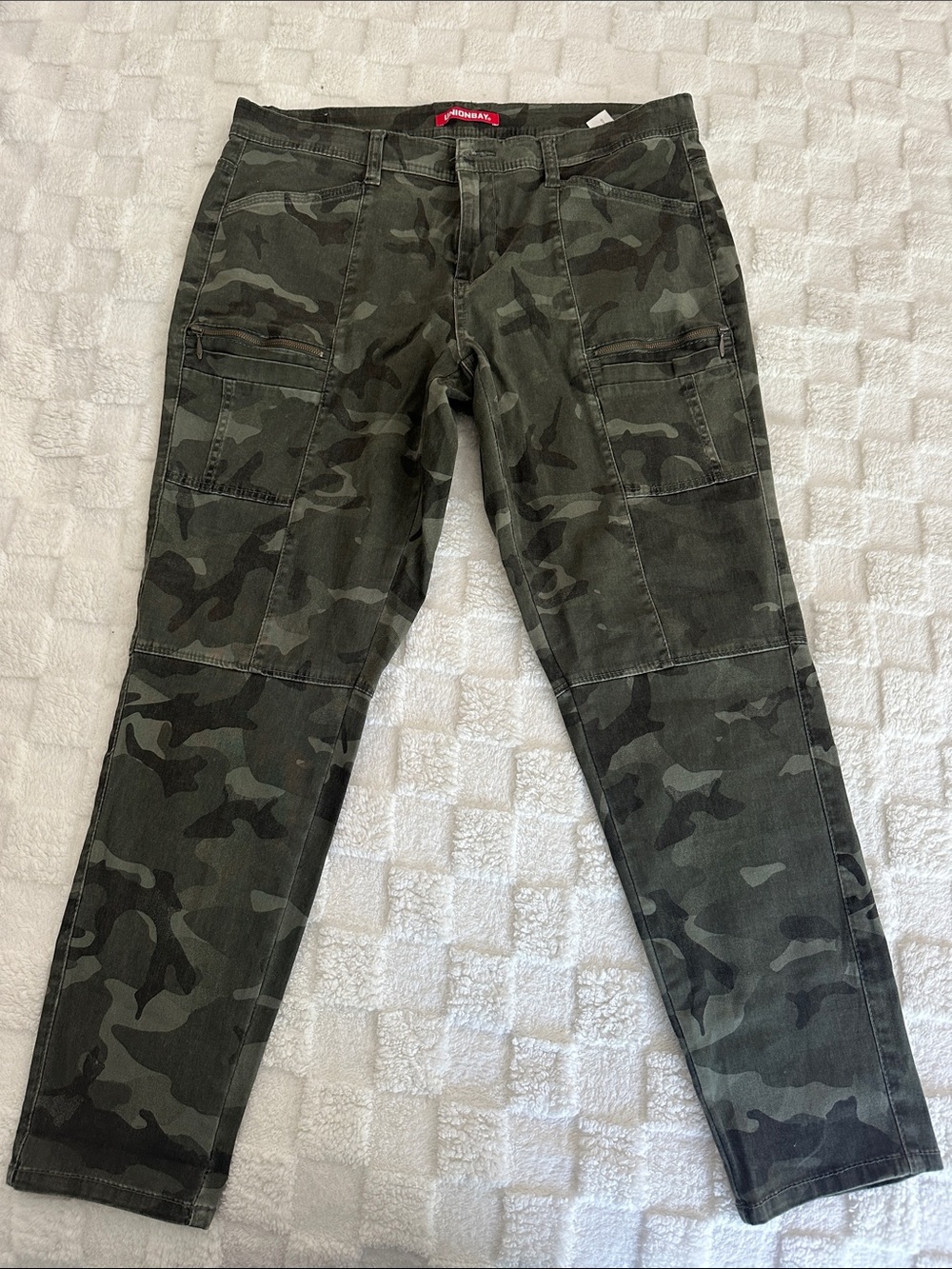 Camo Utility Women’s Jeans - Union Bay - size 17